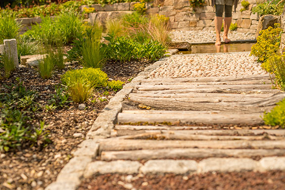 Gartenanlage-Spürpfad-Klinik-Windach-1